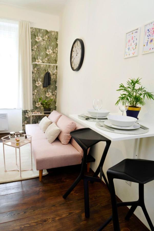Lazy Sofa ° Apartment Hradec Králové Extérieur photo